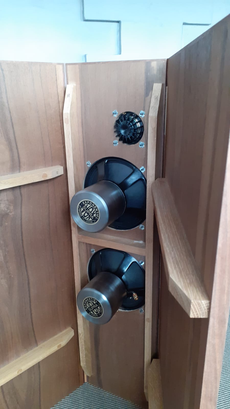 Mini-OB - Par de altavoces de suelo de 50 W / 97 dB