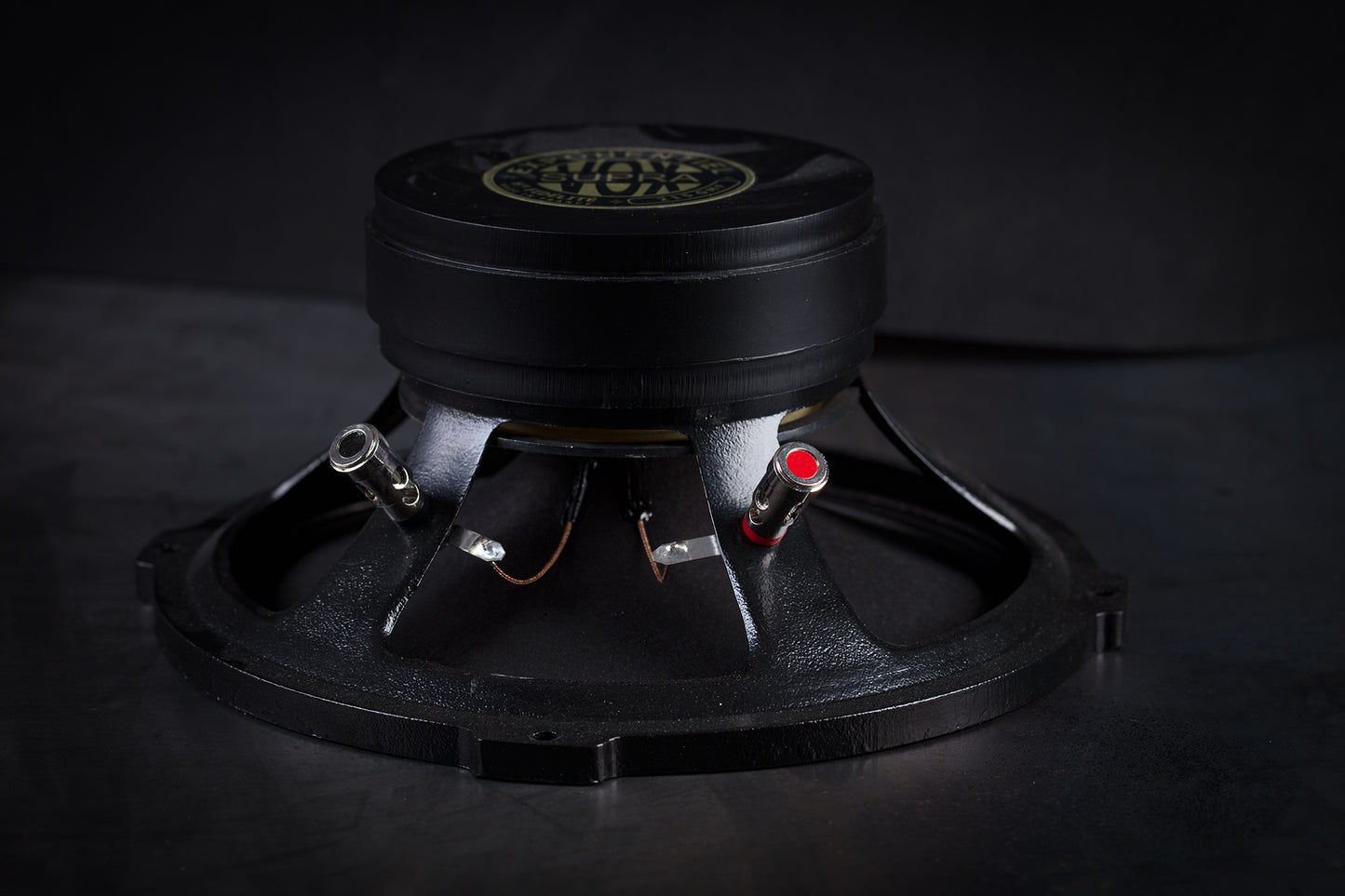 215 GMF Tieftöner 40W / 96dB / 8 Ohm