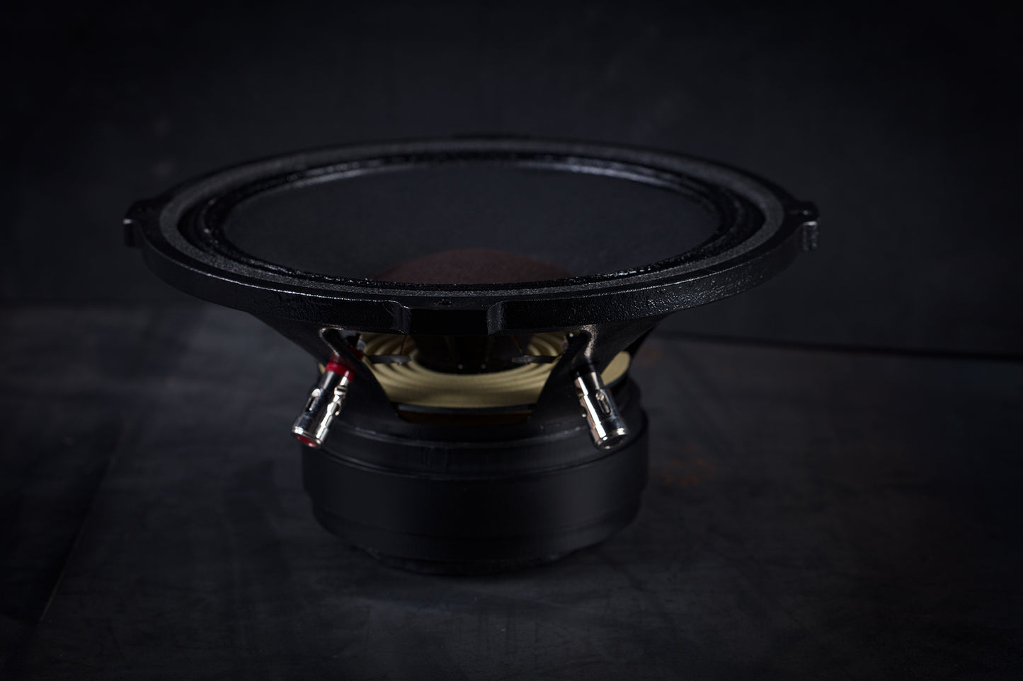 215 GMF Tieftöner 40W / 96dB / 8 Ohm
